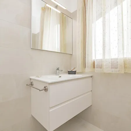 A9 Fior Di Loto - Rho Fiera - Milano Apartment *